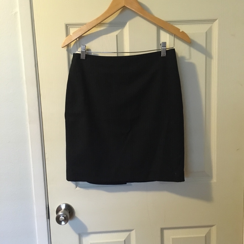 Banana Republic mini suiting skirt